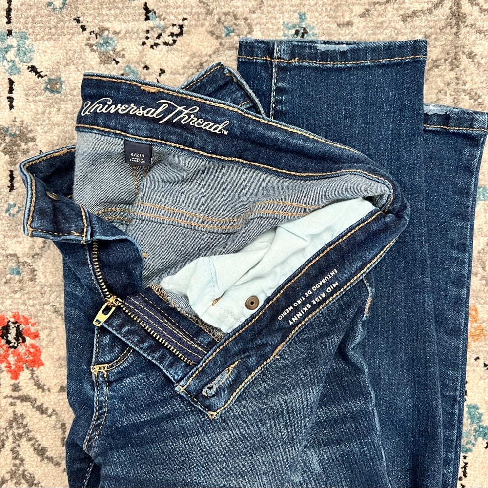 Universal Thread Jeans - Picture 4 of 4